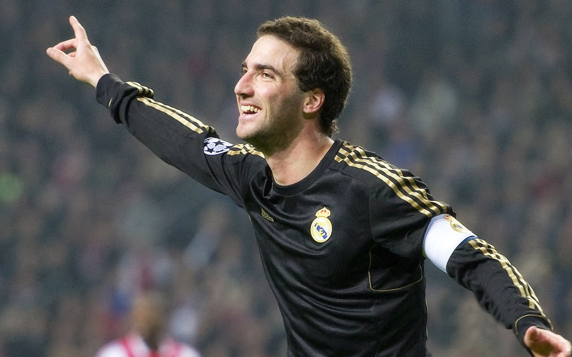 山东泰山锋线火力全开，泰山山顶风力等级